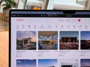 Airbnb business in uae